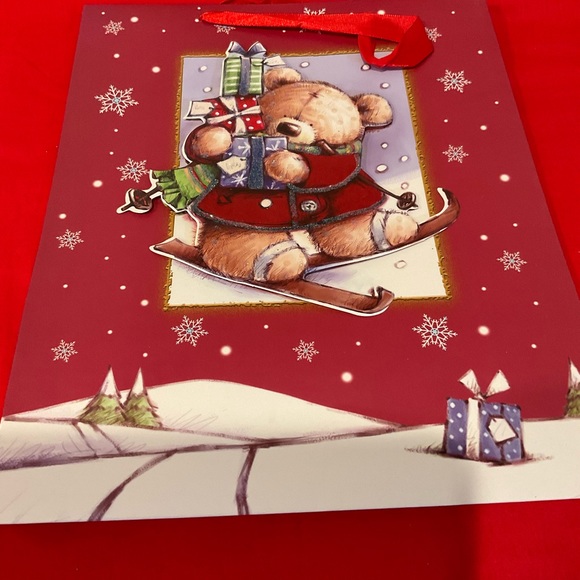 2D Christmas Tree gift bags - Picture 1 of 3